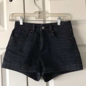 Black Pacsun mom shorts